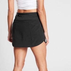 Athleta Run With It Skort in Black XS